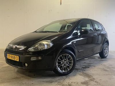 tweedehands Fiat Punto 1.4 Dynamic Airco, Cruise, L/M/ velgen,