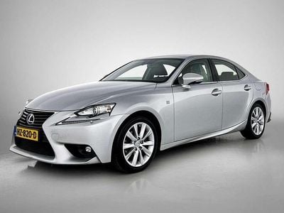 Lexus IS300h