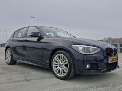Zwart Occasion 2012 BMW 116 Hatchback | € 7.750 (Duur)
