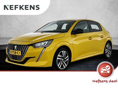 Occasion Peugeot 208 Allure 101 PK (74 kW) 2023 Geel Hatchback