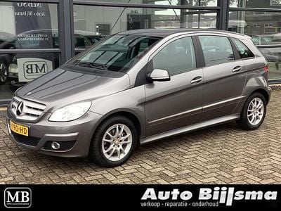 Mercedes B200