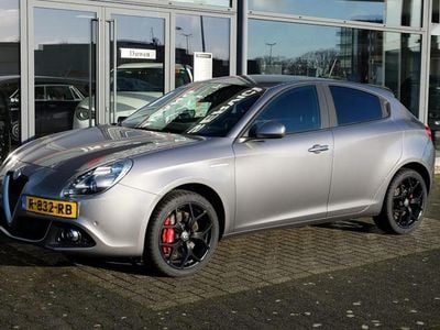 Grijs Occasion 2020 Alfa Romeo Giulietta Hatchback | € 16.900 (Eerlijke prijs)