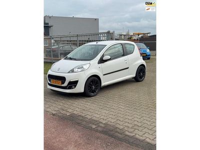 Wit Gebruikt 2012 Peugeot 107 Active Hatchback | € 3.499 (Eerlijke prijs)