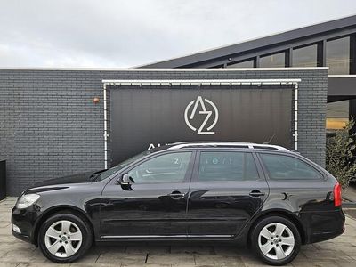 Zwart Occasion 2011 Skoda Octavia Elegance Stationwagen | € 3.450 (Eerlijke prijs)