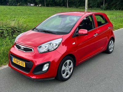 Rood Occasion 2014 Kia Picanto Hatchback | € 8.099 (Eerlijke prijs)