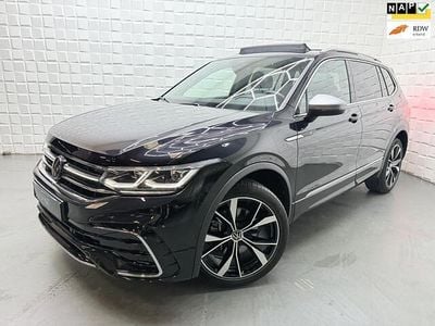 Wit Occasion 2022 VW Tiguan Allspace R-line SUV | € 47.499 (Eerlijke prijs)