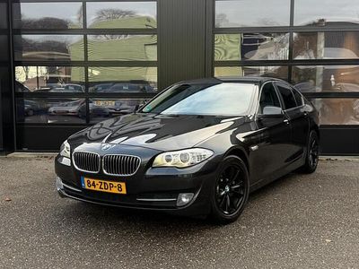 Grijs Occasion 2012 BMW 520 Executive Sedan | € 13.999 (Eerlijke prijs)