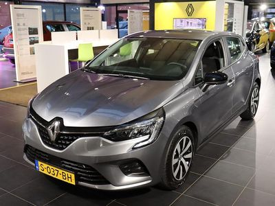Occasion Renault Clio V Equilibre 92 PK (67 kW) 2022 Grijs Hatchback
