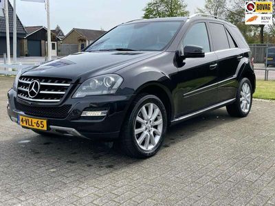 tweedehands Mercedes ML300 M-klasse CDI V6 GRIJS KENTEKEN / TREKHAAK / LEER