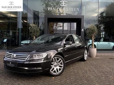 Grijs Gebruikt 2014 VW Phaeton Sedan | € 15.950