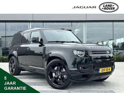 Santorini black (donker zwart metallic)zwart Nieuw 2025 Land Rover Defender HSE Dynamic SUV | € 114.672 (Eerlijke prijs)