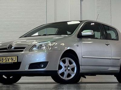 Occasion Toyota Corolla Anniversary 110 PK (80 kW) 2006 Grijs Hatchback