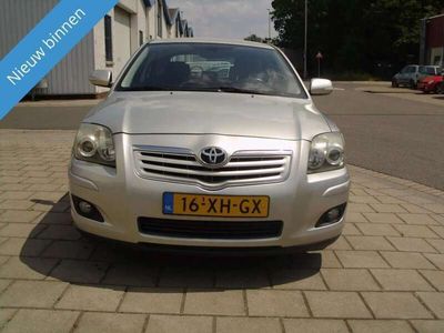 tweedehands Toyota Avensis 2.0 MET AIRCO NAVI LEER