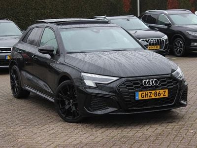 Zwart Gebruikt 2023 Audi A3 Sportback e-tron Competition Hatchback | € 39.950 (Iets duurder)