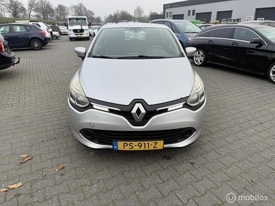 Grijs Occasion 2013 Renault Clio IV Dynamique Hatchback | € 3.899 (Eerlijke prijs)