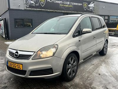 Grijs Occasion 2006 Opel Zafira Executive MPV | € 1.299 (Iets duurder)