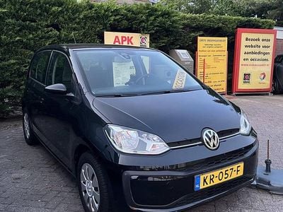 Zwart Gebruikt 2016 VW up! move up! Hatchback | € 8.450 (Eerlijke prijs)