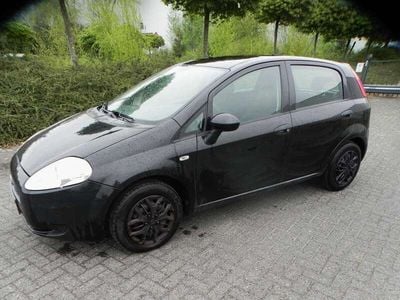 Zwart Occasion 2009 Fiat Punto Active Hatchback | € 2.100 (Duur)