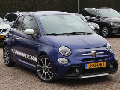 tweedehands Abarth 500 1.4 T-Jet Turismo / Leder / Navigatie / Parkeerhulp achter / Xenon / Beats / 17'' / Getint glas