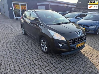 Bruin Occasion 2011 Peugeot 3008 MPV | € 2.650 (Eerlijke prijs)