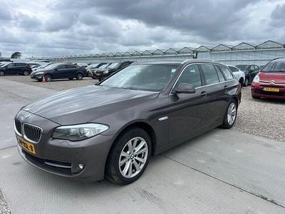 Bruin Gebruikt 2012 BMW 520 Executive Stationwagen | € 2.499