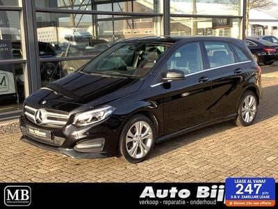 Zwart Gebruikt 2016 Mercedes B200 Prestige MPV | € 15.249 (Eerlijke prijs)