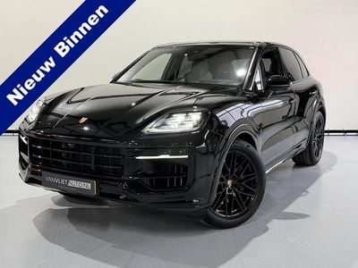 Zwart Gebruikt 2023 Porsche Cayenne SUV | € 98.750 (Eerlijke prijs)
