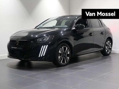 Zwart, metallic lak Occasion 2024 Peugeot 208 Allure Hatchback | € 21.940 (Eerlijke prijs)