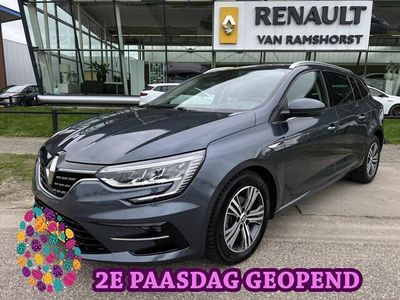 tweedehands Renault Mégane IV Estate 1.3 TCe Intens / Keyless / Climate control / PDC V+A / Cruise / Lane assist / Applecarplay - Androidauto / DAB / 2e Paasdag open 10-17.00 uur