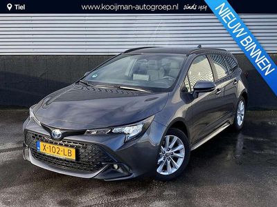 Grijs Occasion 2023 Toyota Corolla Active Stationwagen | € 24.900 (Eerlijke prijs)
