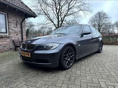 BMW 325
