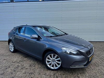 tweedehands Volvo V40 1.6 T4 Momentum|Airco|Camera|Pano|Cruise|180pk|Navi|