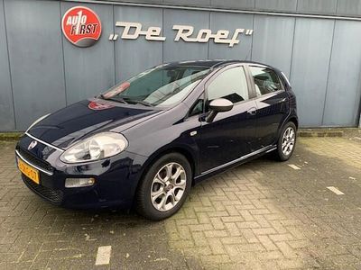 Blauw Gebruikt 2015 Fiat Punto Young Hatchback | € 7.750 (Duur)