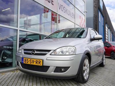 tweedehands Opel Corsa 1.4-16V Silverline