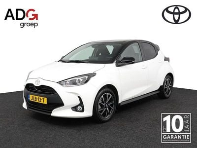 Wit Occasion 2024 Toyota Yaris Hybrid Active Hatchback | € 24.950 (Eerlijke prijs)