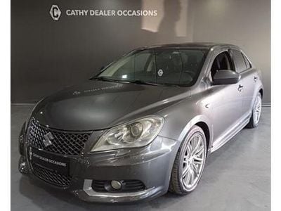 Grijs (metallic) Gebruikt 2011 Suzuki Kizashi Sport Sedan | € 10.950