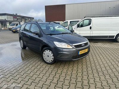 Grijs Gebruikt 2011 Ford Focus Stationwagen | € 1.950 (Duur)