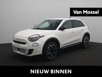 Wit Nieuw 2025 Fiat 600 La Prima SUV | € 35.620 (Duur)