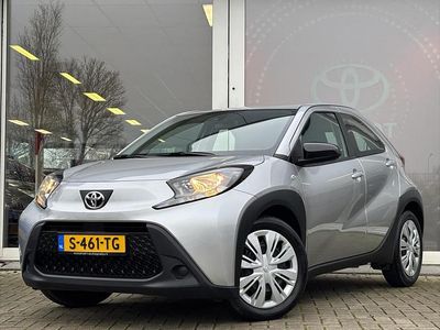 Grijs Gebruikt 2022 Toyota Aygo X Play SUV | € 16.749 (Goede deal)