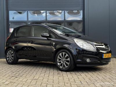 Zwart Occasion 2010 Opel Corsa Cosmo Hatchback | € 3.899 (Iets duurder)