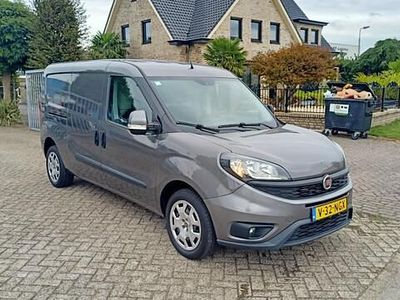 Grijs Gebruikt 2018 Fiat Doblò MPV | € 12.925 (Eerlijke prijs)