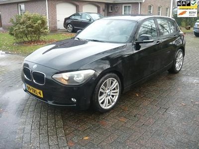 Zwart (metallic) Gebruikt 2012 BMW 116 Hatchback | € 6.250 (Goede deal)