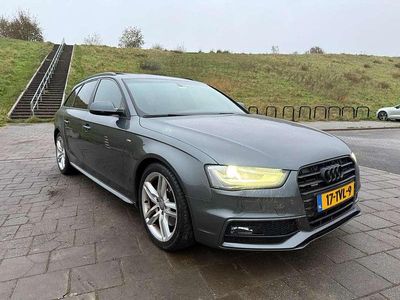 Grijs Occasion 2012 Audi A4 Stationwagen | € 10.000 (Duur)