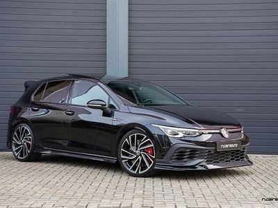 Zwart (metallic) Gebruikt 2021 VW Golf VIII GTI Clubsport Hatchback | € 38.750 (Eerlijke prijs)