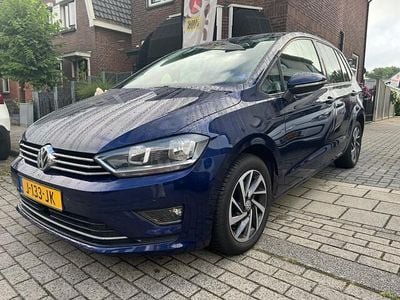 Occasion VW Golf Sportsvan Highline 110 PK (80 kW) 2017 Blauw MPV