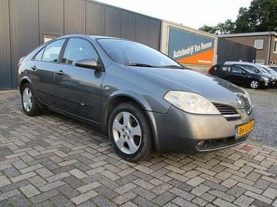Grijs Gebruikt 2003 Nissan Primera Hatchback | € 950 (Eerlijke prijs)