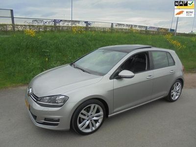 tweedehands VW Golf VII Volkswagen golf 1.4 Tsi Automaat Schuifdak airco half leer xenon