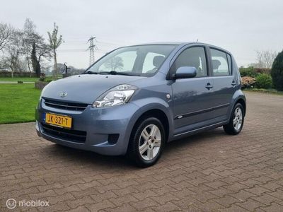 tweedehands Daihatsu Sirion 2 1.3-16V Comfort/AIRCO/CRUISE/RIJKLAAR!