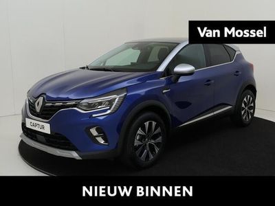Twotone bleu iron / gris highland Occasion 2024 Renault Captur Techno SUV | € 21.930 (Goede deal)