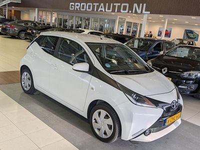 Occasion Toyota Aygo X-play 69 PK (50 kW) 2014 Wit Hatchback